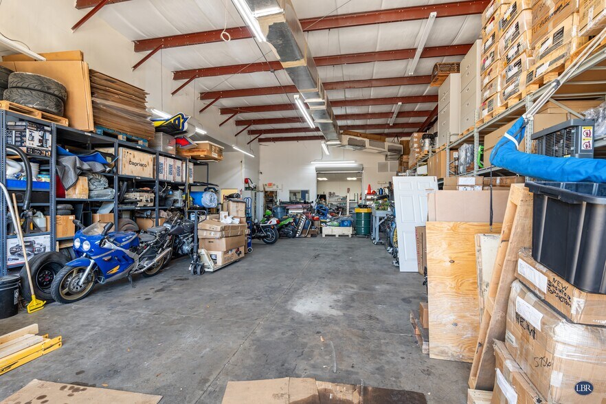 More Photos Of 4200 Dow Rd, Melbourne Unknown For Lease