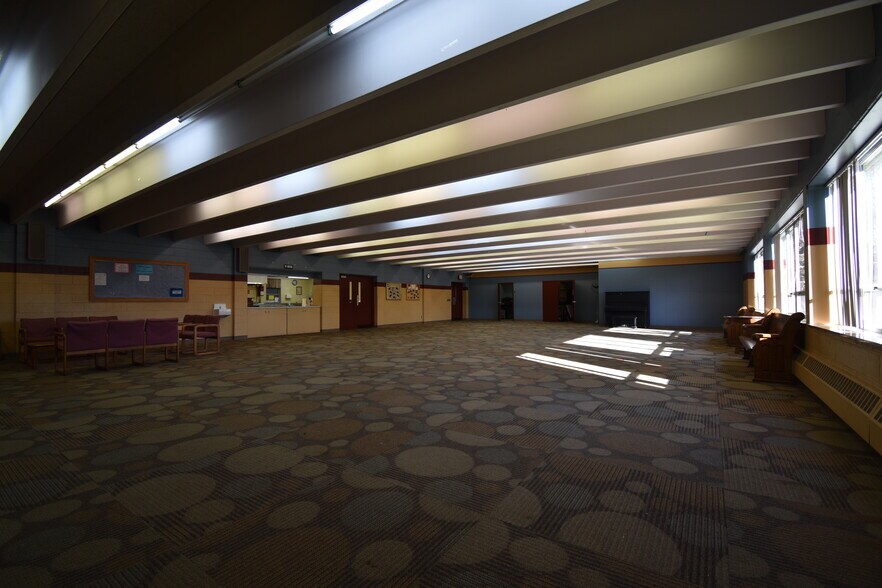 More Photos Of 165 E Square Lake Rd, Bloomfield Hills Religious Facility For Sale