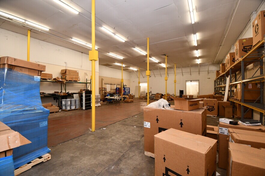 More Photos Of 7118 Harrisburg Blvd, Houston Medical For Sale