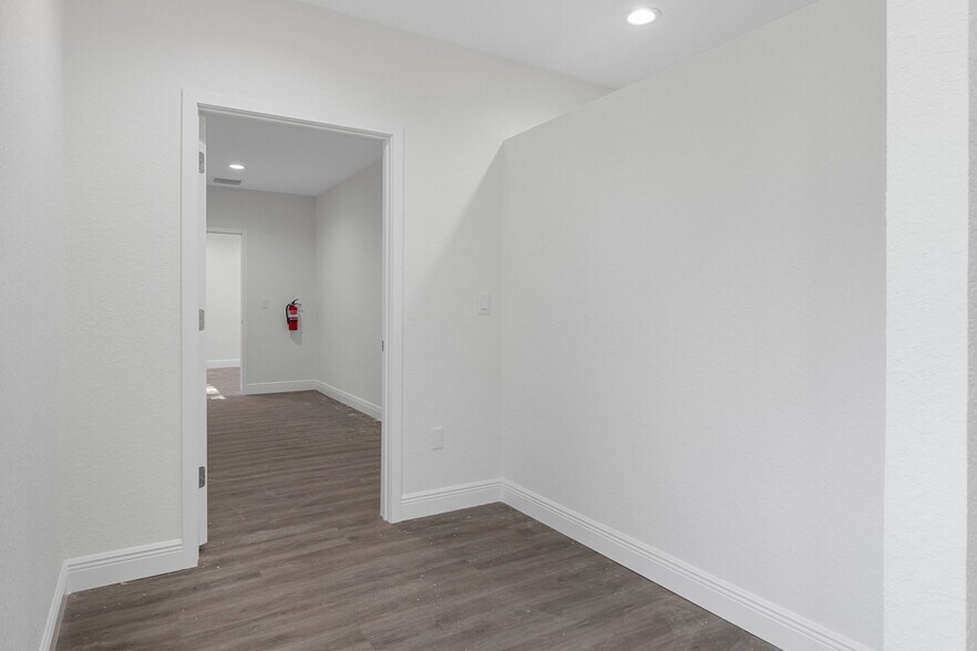 More Photos Of 2519 Highway 44 W, Inverness Office For Sale