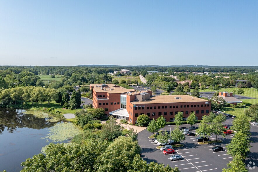 More Photos Of 475 Kilvert St, Warwick Office For Lease