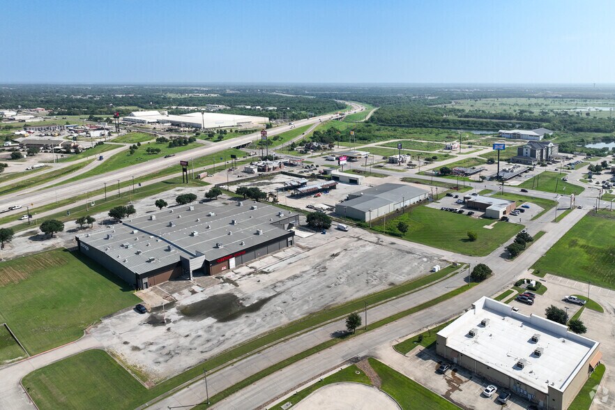 More Photos Of 097 U.S. 287 Hwy, Corsicana Land For Sale