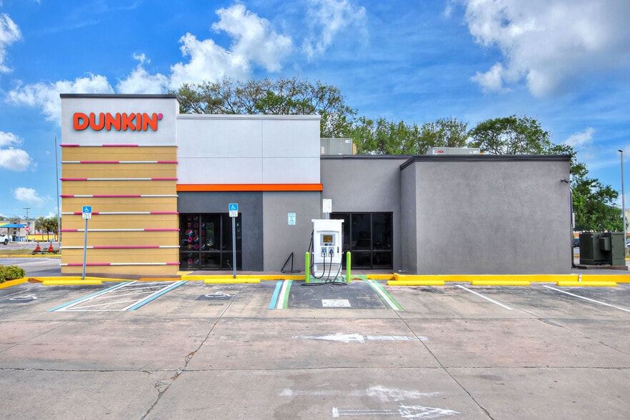 More Photos Of 1202 N Broadway Ave, Bartow Restaurant For Sale