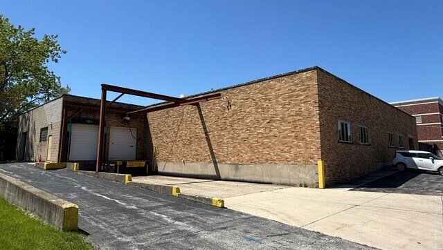 More Photos Of 205 E Burlington Ave, Westmont Industrial For Sale