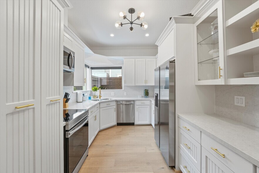 More Photos Of 235 Westheimer Rd, Houston Apartments For Sale