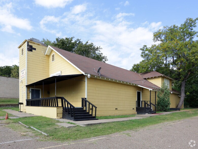 Primary Photo Of 7137 E Grand Ave, Dallas Freestanding For Sale