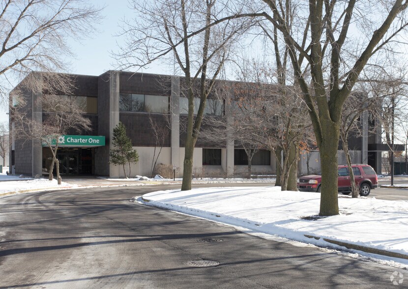 More Photos Of 1400 Torrence Ave, Calumet City Bank For Lease