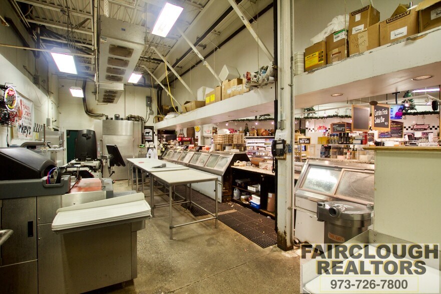 More Photos Of 182 US Highway 206, Flanders General Retail For Sale