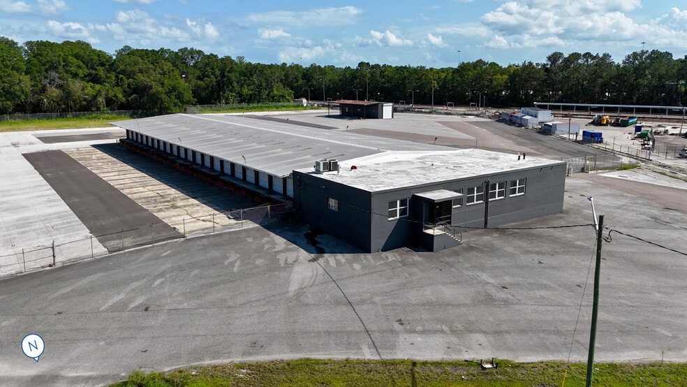 Primary Photo Of 3404 Clifford Ln, Jacksonville Truck Terminal For Lease