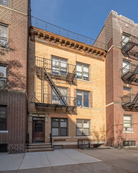 More Photos Of 3414 33rd St, Astoria Apartments For Sale