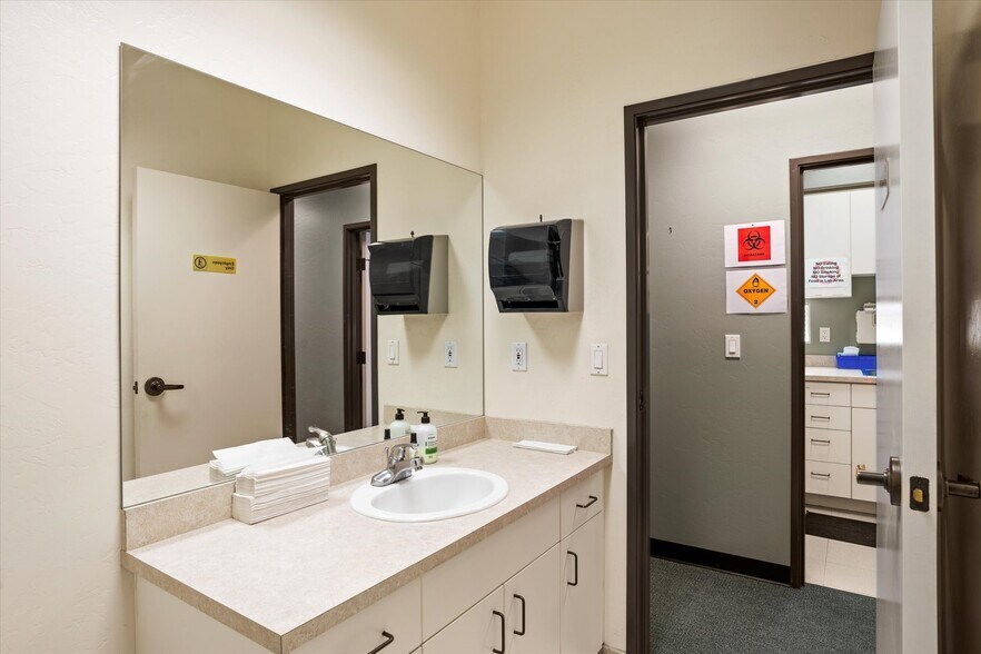 More Photos Of 120 Northview Rd, Sedona Skilled Nursing Facility For Lease