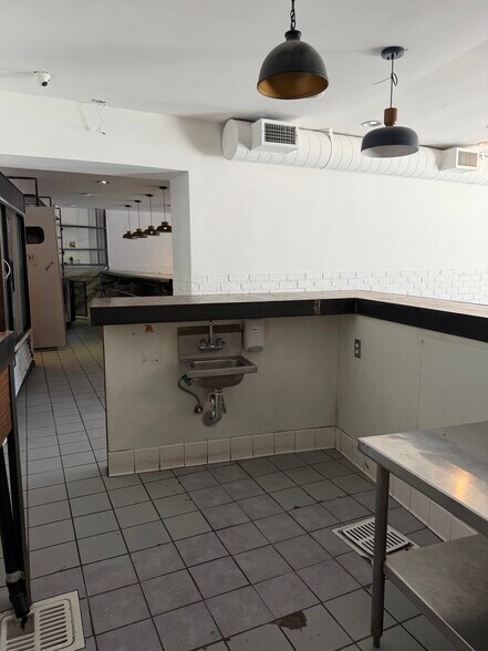 More Photos Of 3129 W Sunset Blvd, Los Angeles Apartments For Lease