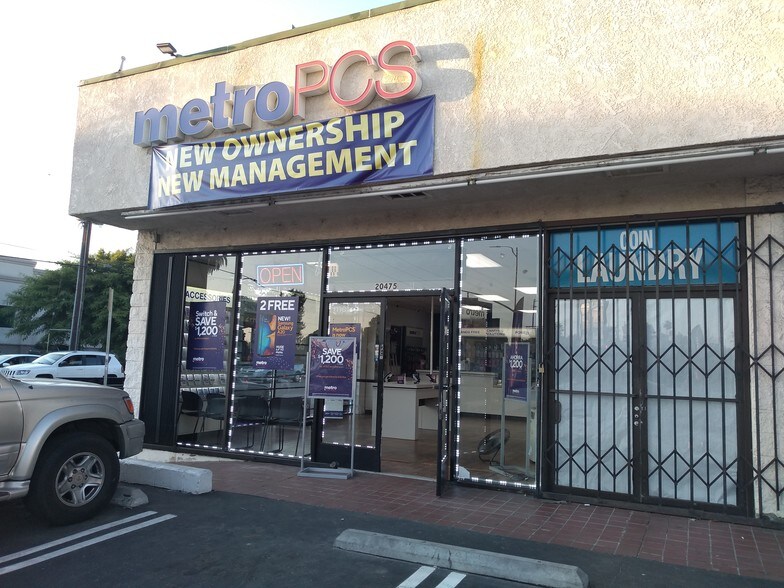 More Photos Of 20451-20475 Sherman Way, Canoga Park Unknown For Lease