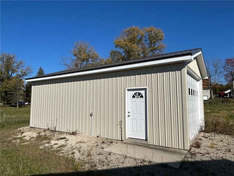 More Photos Of 359 Mercer Rd, Greenville Contractor Storage Yard For Sale