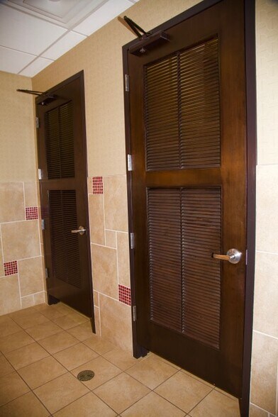 More Photos Of 6505 Shiloh Rd, Alpharetta Loft Creative Space For Sale