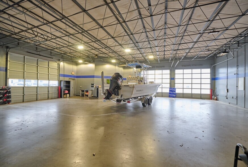 More Photos Of 1902 E Central Texas Expy, Killeen Auto Dealership For Sale