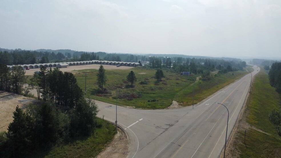 More Photos Of 5125 North Avenue ave, Swan Hills Hotel For Sale