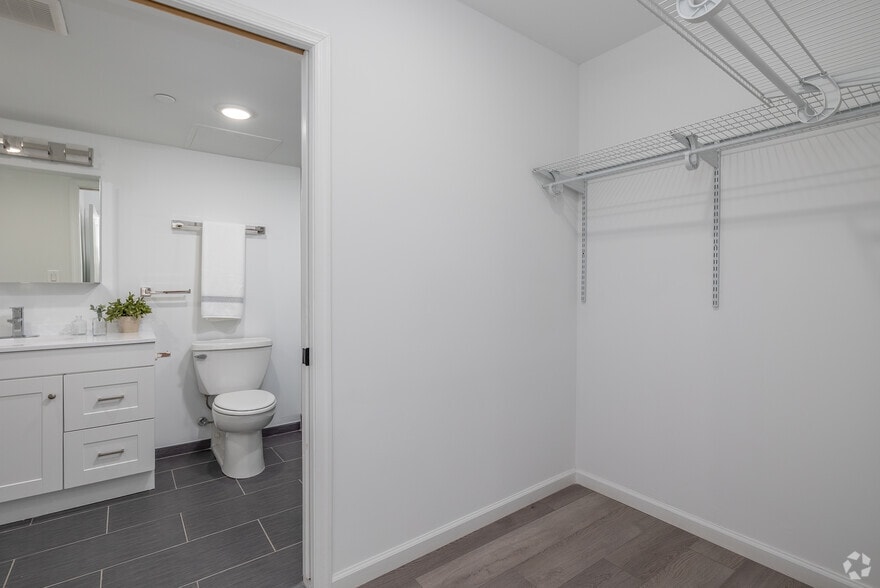 More Photos Of 1825 Callowhill Street, Philadelphia Apartments For Lease