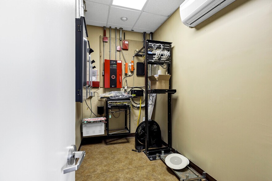 More Photos Of 15405 N 99th Ave, Sun City Medical For Lease