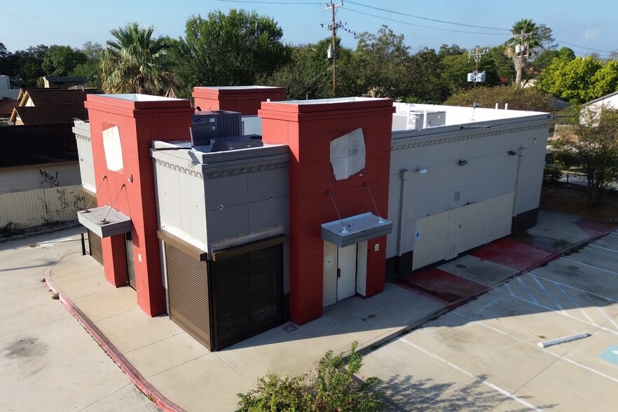 Primary Photo Of 2319 Fredericksburg Rd, San Antonio Fast Food For Sale