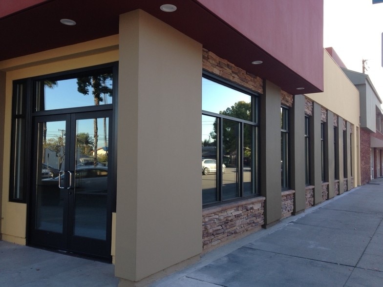 More Photos Of 101 S 1st Ave, Arcadia Storefront Retail Office For Lease