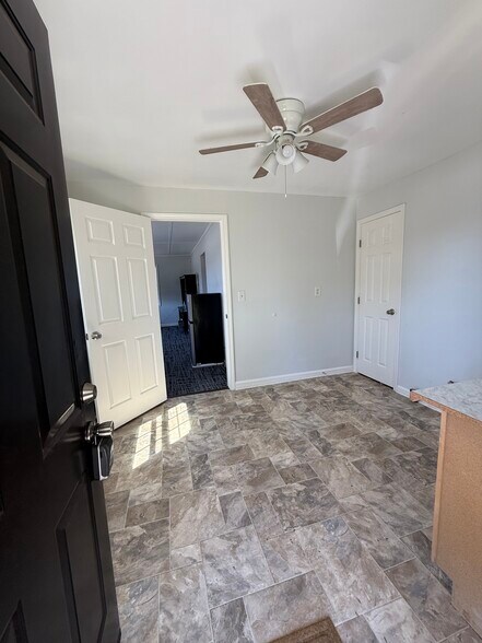 More Photos Of 2209 Old Covington Hwy SW, Conyers Office For Lease