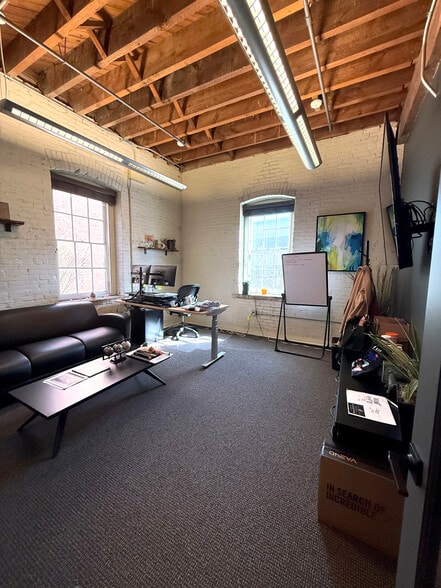 More Photos Of 415 N Prince St, Lancaster Office For Sale