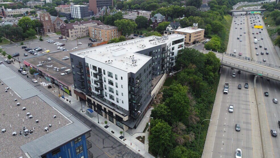 More Photos Of 1725 Nicollet Ave, Minneapolis Apartments For Lease