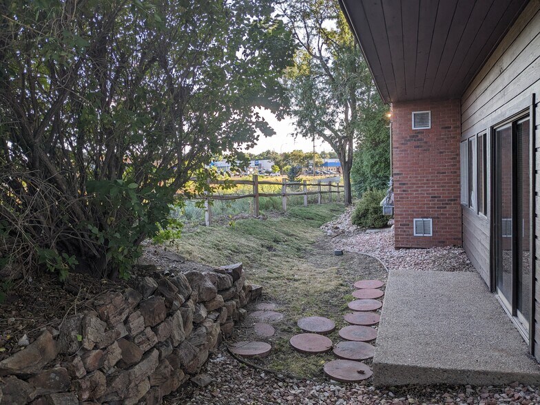 More Photos Of 7586 W Jewell Ave, Lakewood Medical For Sale