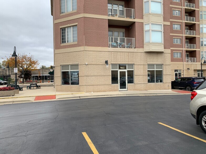 More Photos Of 9660-9684 Franklin Ave, Franklin Park Apartments For Lease
