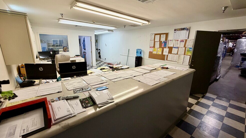 More Photos Of 1901 1st St, San Fernando Manufacturing For Sale