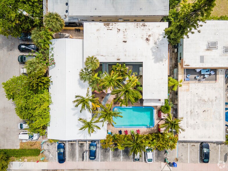 More Photos Of 4628 N Ocean Dr, Lauderdale-by-the-Sea Hotel For Sale