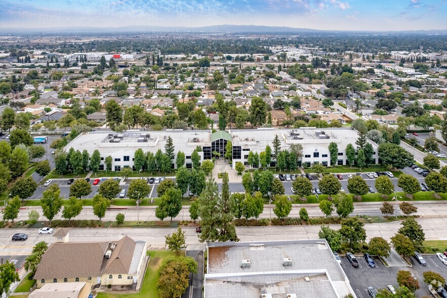 More Photos Of 222 E Huntington Dr, Monrovia Medical For Lease