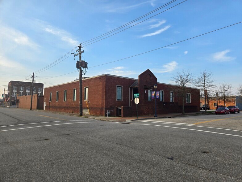 Primary Photo Of 256 E Cawson St, Hopewell Office For Lease