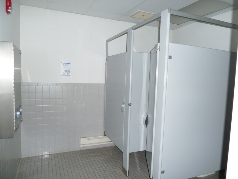 More Photos Of 1830 S Bannock St, Denver Manufacturing For Lease