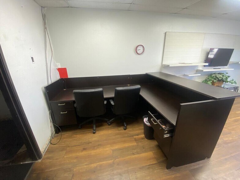 More Photos Of 6696 Miramar Rd, San Diego Auto Repair For Lease