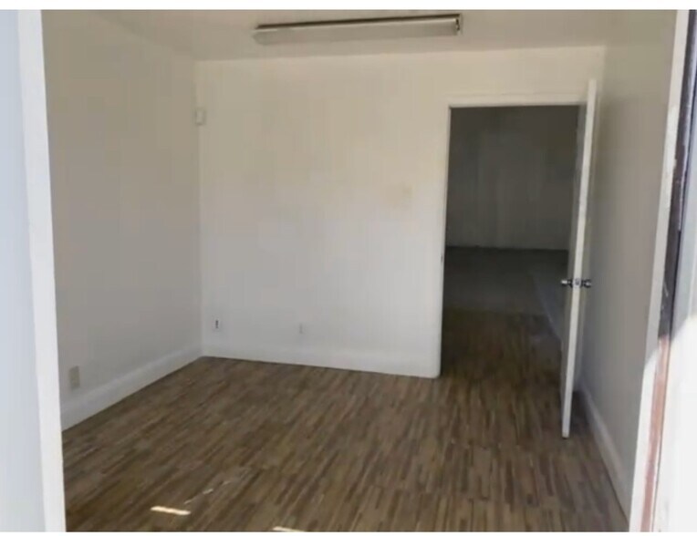 More Photos Of 1360 NW 65th Ave, Plantation Warehouse For Lease