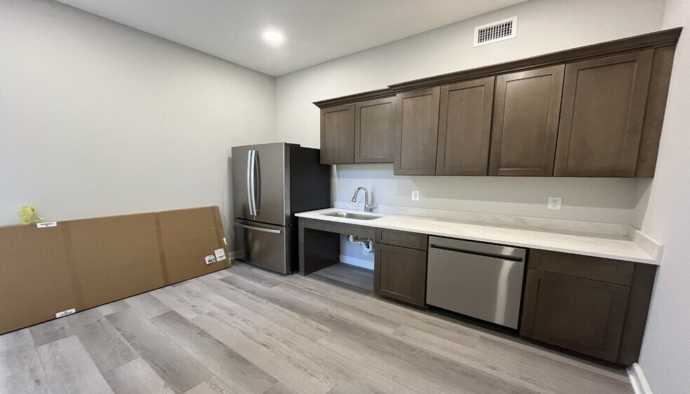 More Photos Of 2398 Beryllium Rd, Scotch Plains Warehouse For Sale