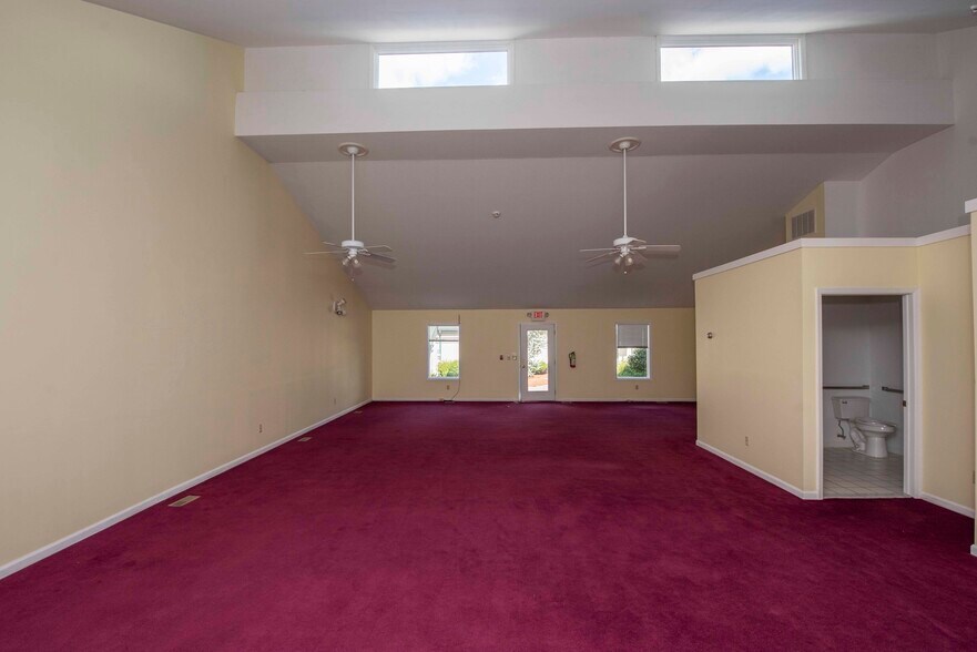 More Photos Of 17-19 S Main St, Manville Loft Creative Space For Sale