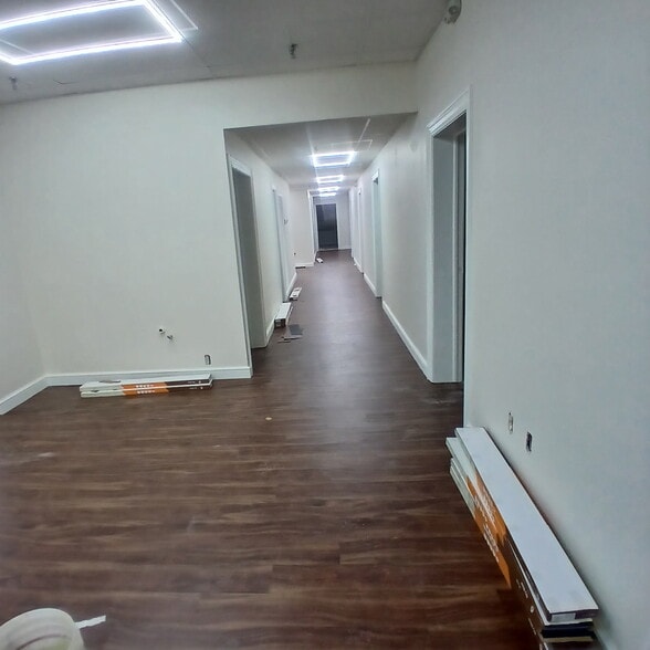 More Photos Of 201 W Market St, Kingsport Office For Lease