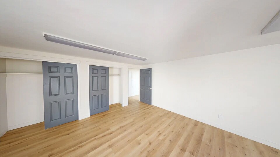 More Photos Of 1920 W 5200 S, Roy Office For Sale