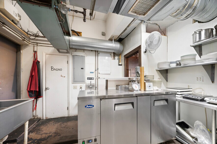 More Photos Of 262-266 Atwells Ave, Providence Storefront Retail Office For Lease