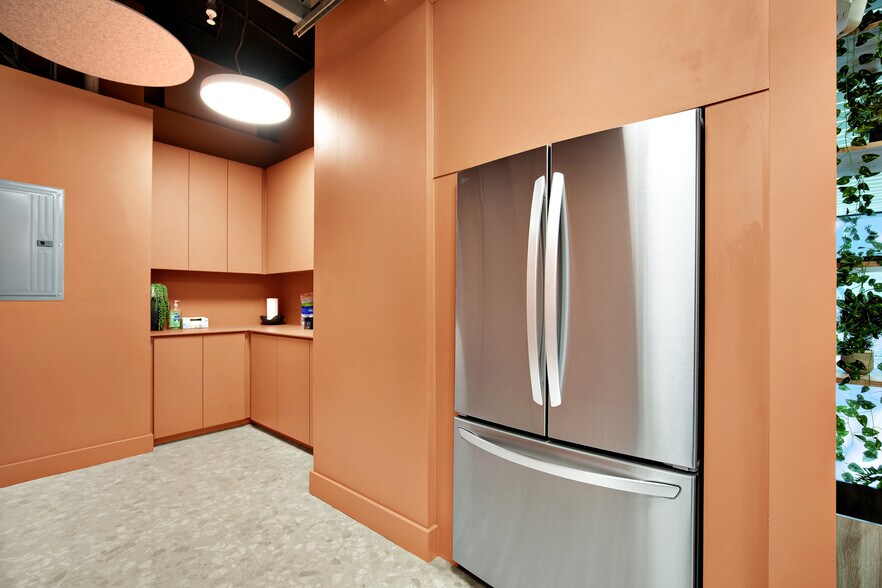 More Photos Of 2820 NE 214th St, Aventura Loft Creative Space For Sale