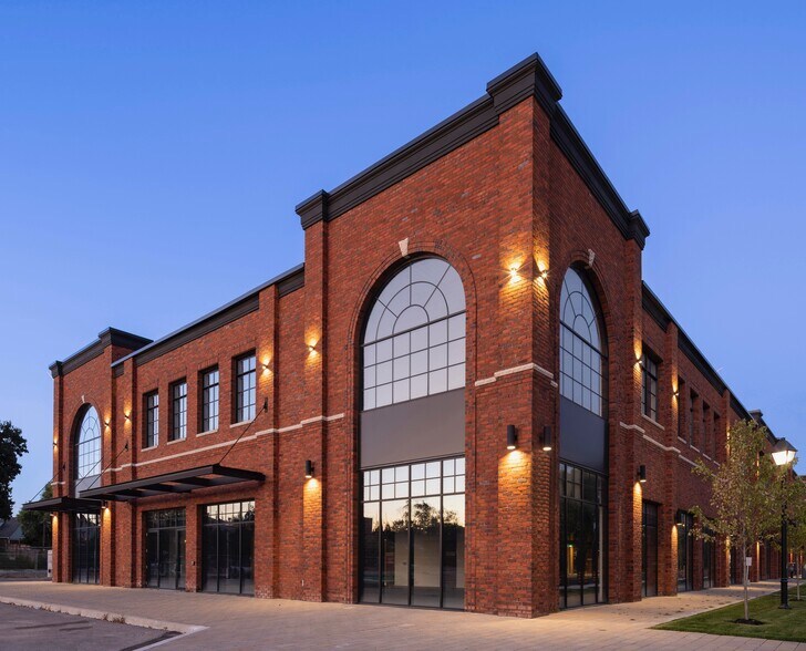 More Photos Of 2650-2672 St. Clair Ave W, Toronto Freestanding For Sale