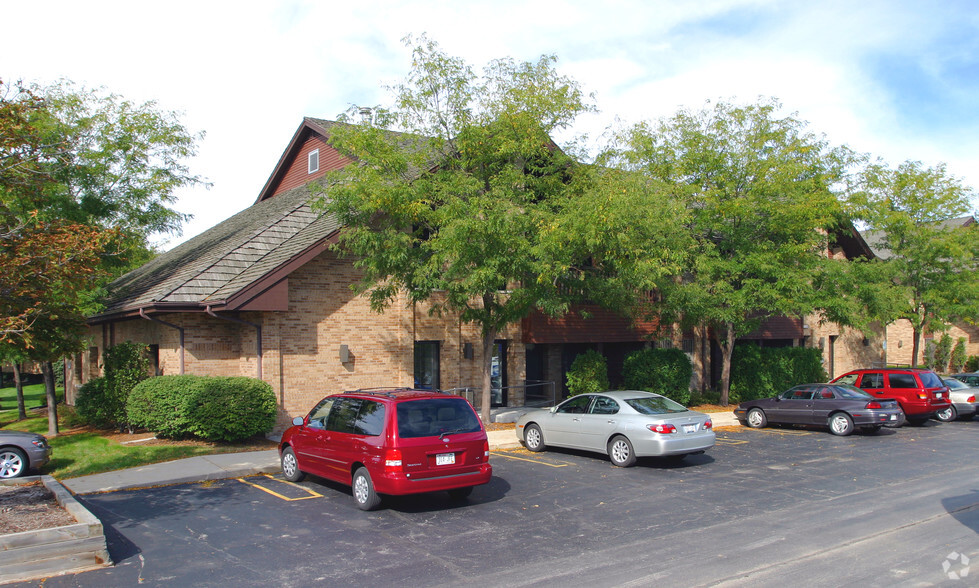 Primary Photo Of 12630 W North Ave, Brookfield Office Residential For Lease