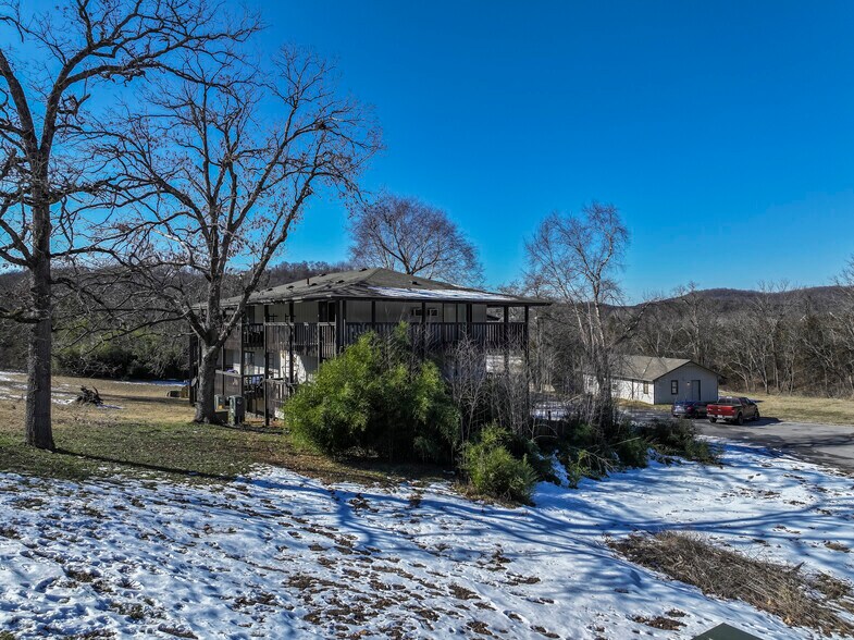 More Photos Of 86 Hillside Ave, Holiday Island Apartments For Sale