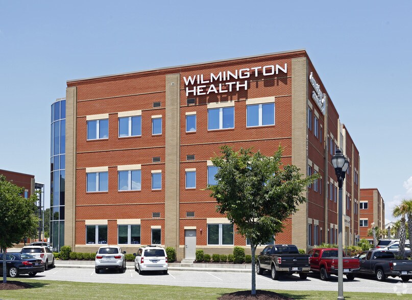 More Photos Of 6781 Parker Farm Dr, Wilmington Loft Creative Space For Lease
