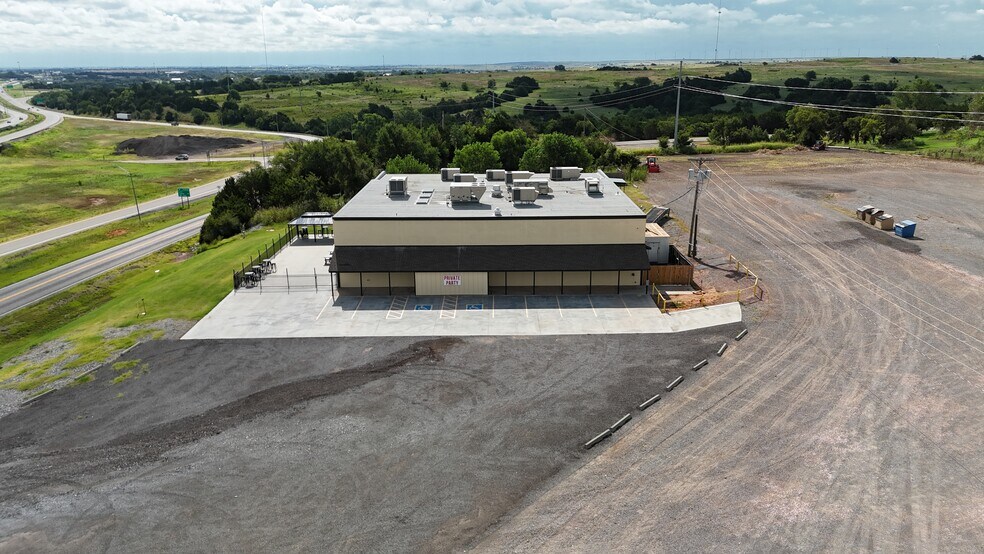 More Photos Of 23894 S Frontage Rd, Weatherford Bar For Sale