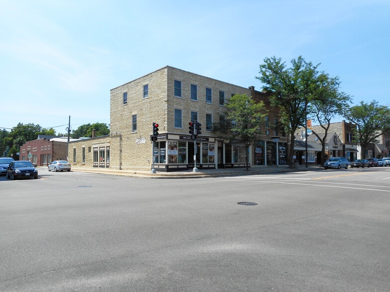 More Photos Of 141 S Batavia Ave, Batavia Storefront Retail Residential For Lease