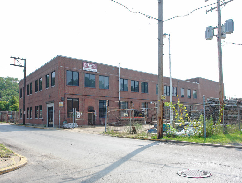 Primary Photo Of 501 Robb St, Mckees Rocks Warehouse For Sale